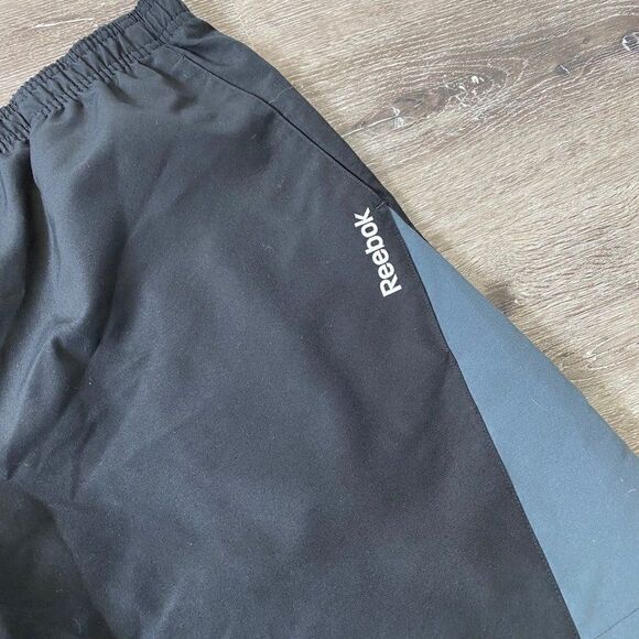 Reebok Workout Shorts Speedwick Elastic Waistband SZ L - Picture 3 of 12